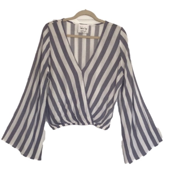 Sadie & Sage Tops - Sadie & Sage Bell Sleeve.? striped blouse size M